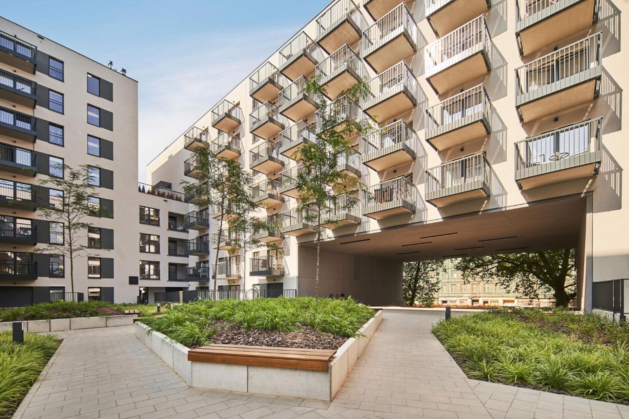 Symphony City Square Aparthotel By Ina — Zdjęcia 1