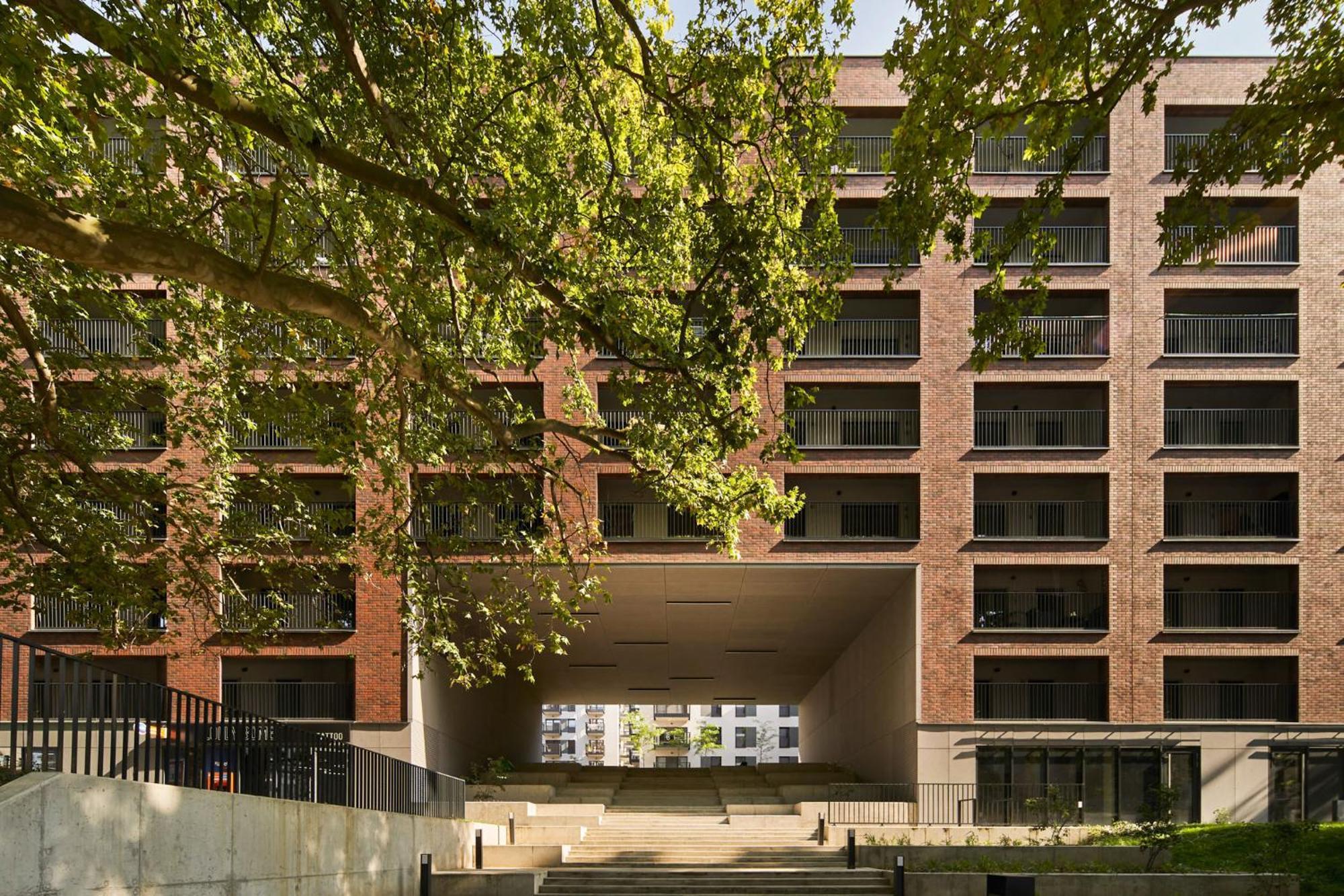 Symphony City Square Aparthotel By Ina — Zdjęcia 2